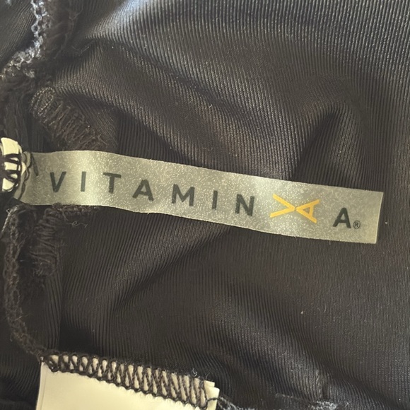 Vitamin A Swim KARA Bikini Top Black Sz 6 - Picture 10 of 10